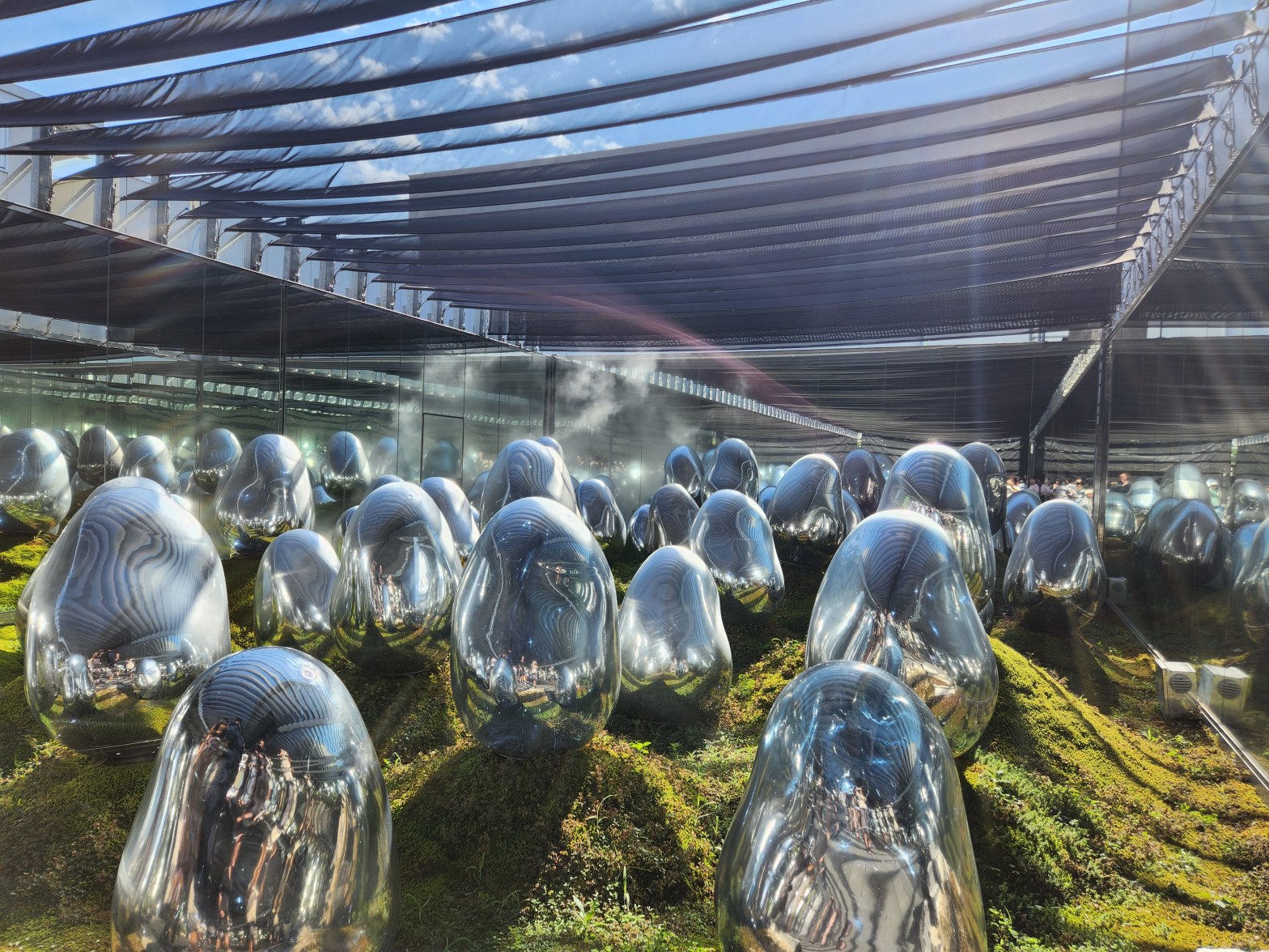 Day 4 – Mesmerising Art and a Magical Station